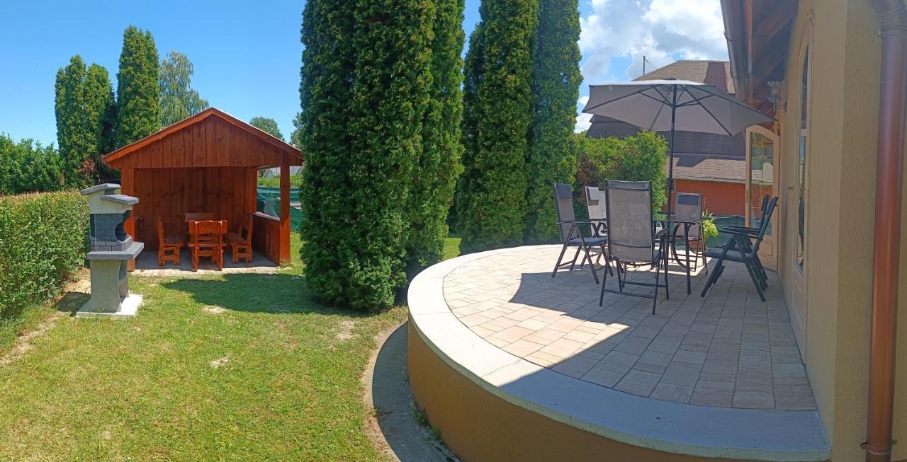 Vica Apartman Balatonberény Extérieur photo