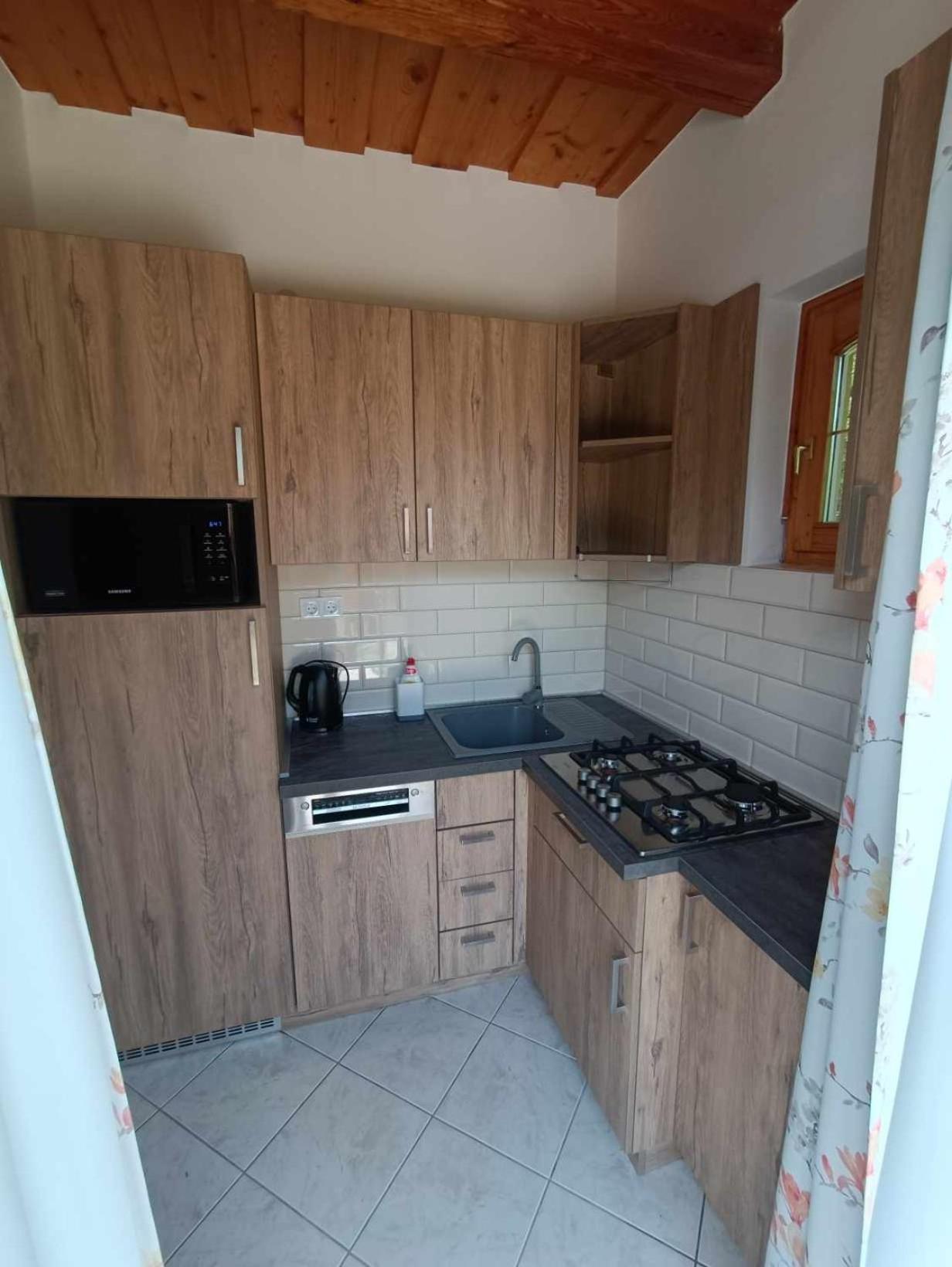 Vica Apartman Balatonberény Extérieur photo